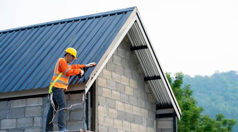 Professional Flat Roofing Installation in Hartford, MI